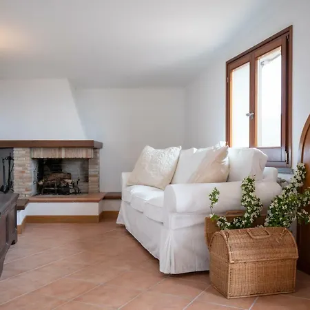 Il Casolare Di Near Assisi Вилла Collepino